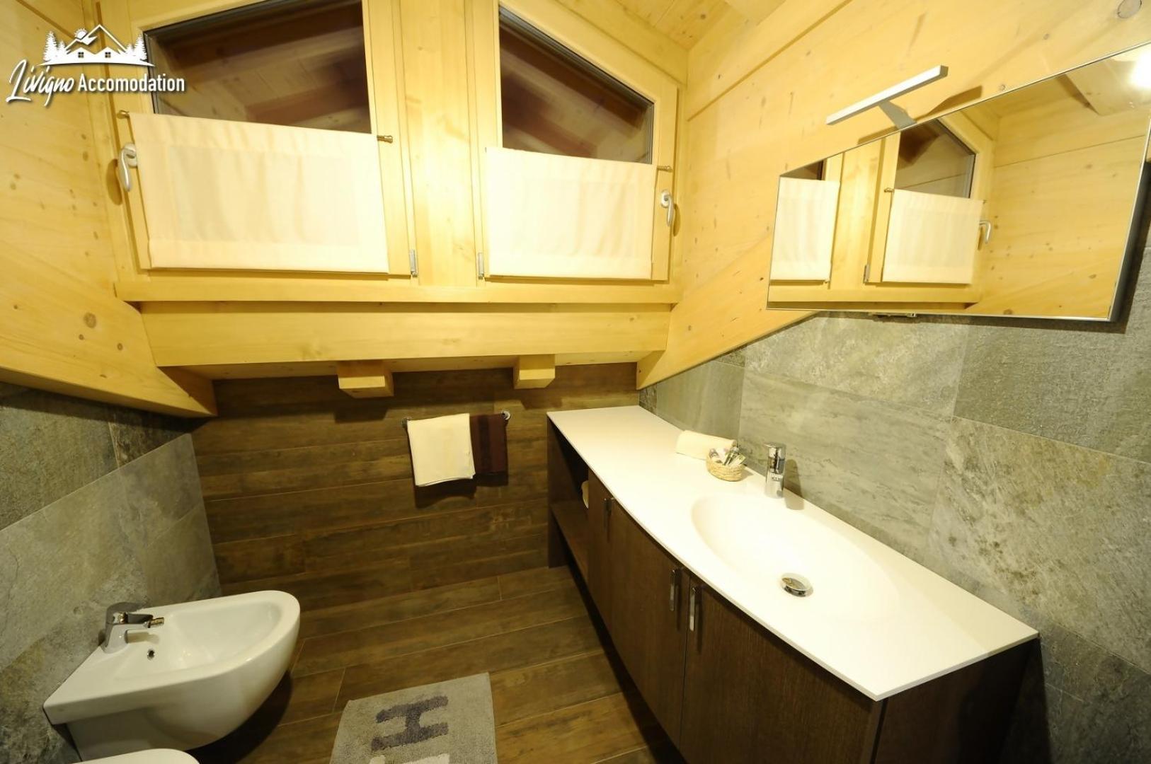 Alpen Flower By Livigno Accomodation Exterior foto